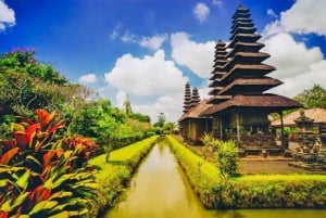 Ulundanu-temppeli, Jatiluwih & Tanah Lot auringonlasku - kaikki sisältyy hintaan.