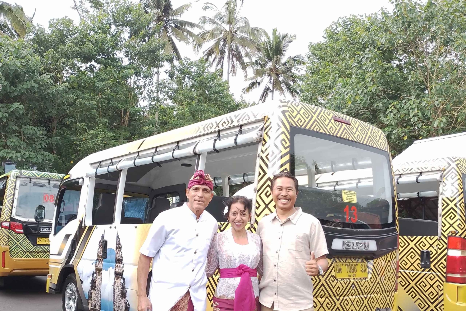 Uluwatu: Bali Airport Private Transfers from/to Uluwatu