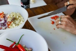 Uluwatu na Bali: gotujemy 180 posiłków dla potrzebujących