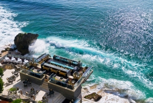 Uluwatu: Beach Club and Cliffside Private Bar Hopping Tour