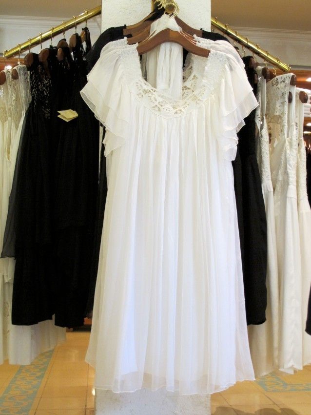 knee length dresses for ladies Summer Beach Wedding Dresses Lace Applique V Neck Plus Size Wedding Dresses AWD1044