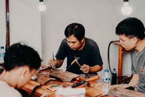 Uluwatu : Tee omat hopeakorusi luokka