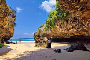 Uluwatu: Padang, Suluban & Uluwatu Temple Coastal Experience