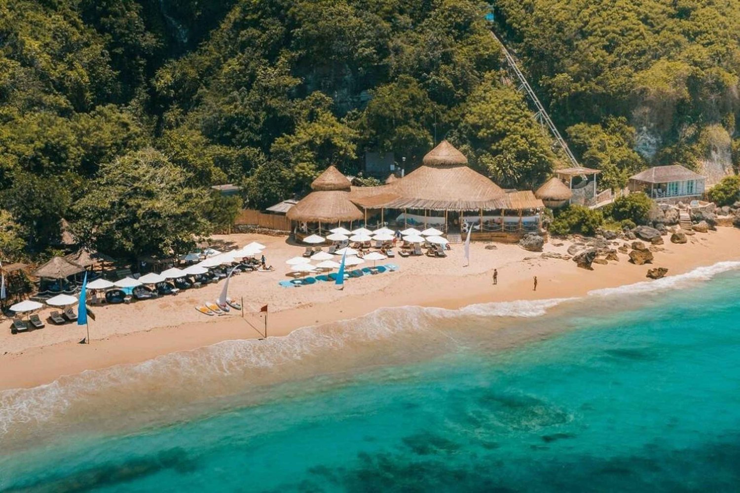 Uluwatu : plusieurs visites d'Uluwatu incluent les transferts hôteliers.