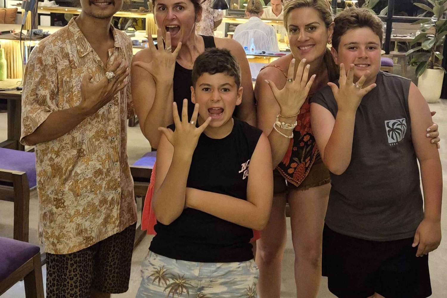 Uluwatu: corso di creazione di gioielli in argento con foto ricordo