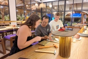 Uluwatu: corso di creazione di gioielli in argento con foto ricordo