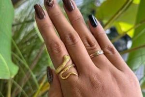 Uluwatu: corso di creazione di gioielli in argento con foto ricordo