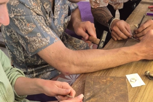 Uluwatu: corso di creazione di gioielli in argento con foto ricordo