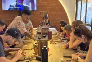 Uluwatu: corso di creazione di gioielli in argento con foto ricordo