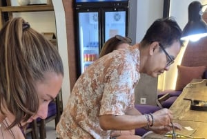 Uluwatu: corso di creazione di gioielli in argento con foto ricordo
