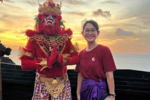 Uluwatu: privé bezoek aan tempel zonsondergang met vuurdansshow