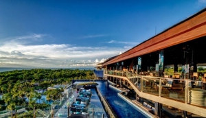 UNIQUE Rooftop Bar Lounge & Restaurant