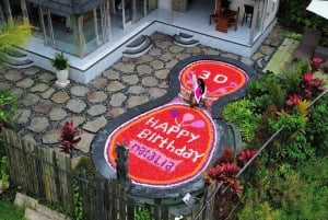 Wanderlust fødselsdagsfoto og -video med drone og redigering