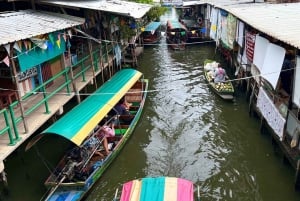 3 horas en barco privado Mercado Flotante de Bangkok en barco plano