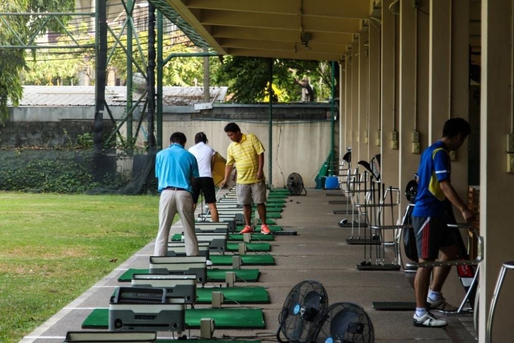 42 Tee-Off Driving Range