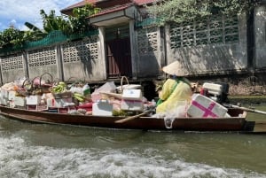 Hop-On/Hop-Off-Tour durch die Kanäle von Bangkok mit Besuch des Künstlerhauses
