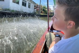 Hop-On/Hop-Off-Tour durch die Kanäle von Bangkok mit Besuch des Künstlerhauses