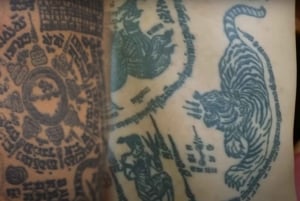 Bangkok: Tatuaggio thailandese Sak Yant al Wat Bang Phra