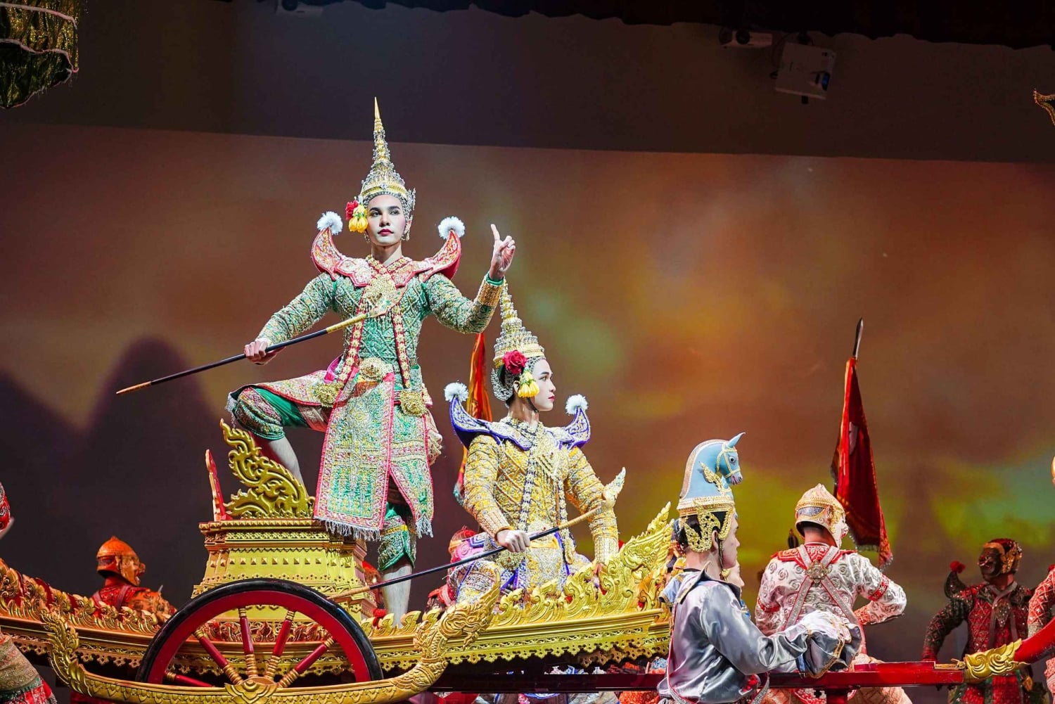 Bangkok: päivän kohokohdat yksityisellä ajoneuvolla ja oppaalla