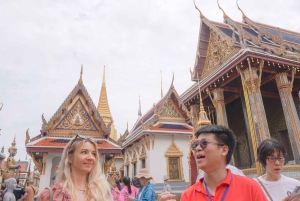 Bangkok: päivän kohokohdat yksityisellä ajoneuvolla ja oppaalla