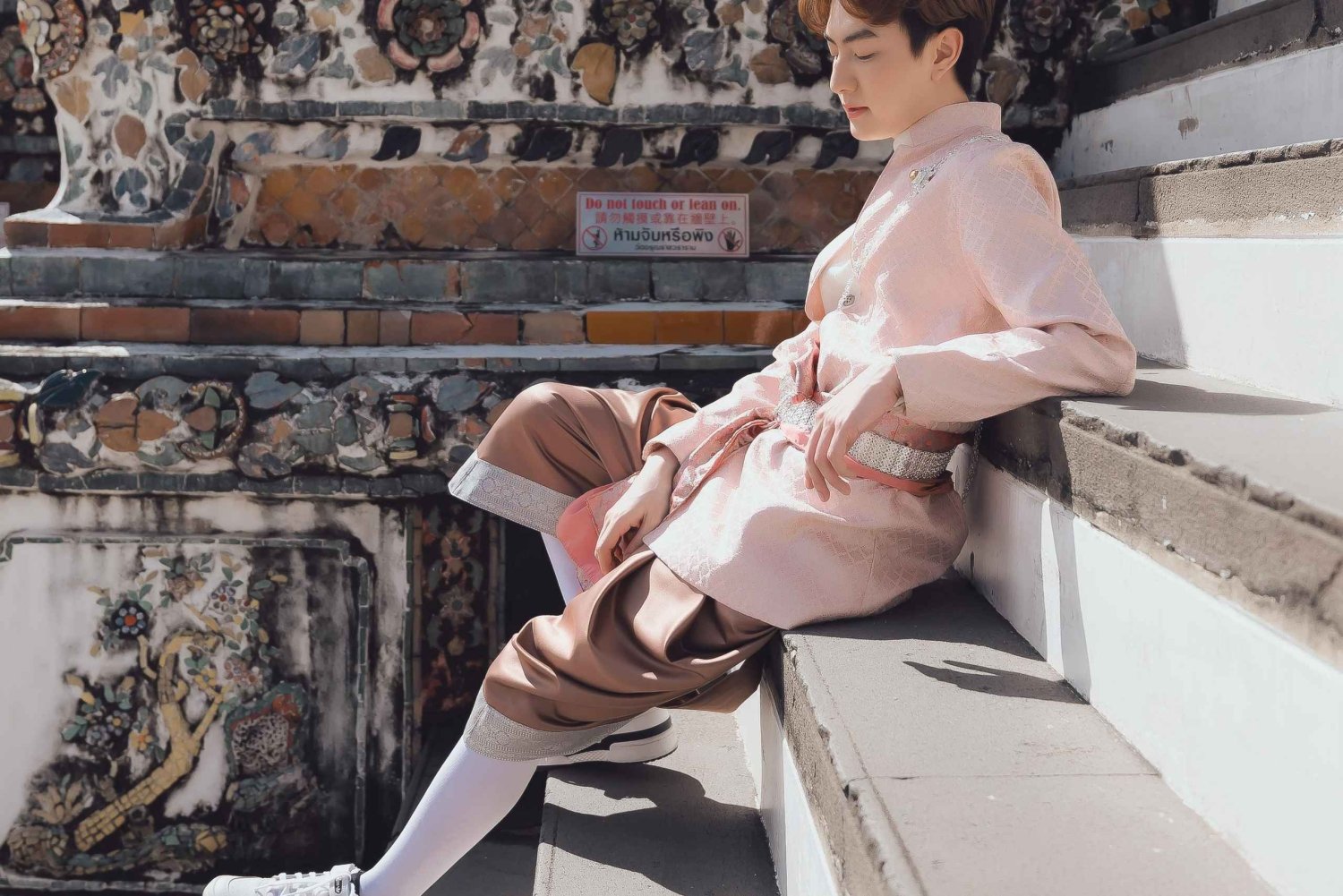 Bangkok: Alquiler de vestidos tailandeses de 1 día con sesión de fotos opcional