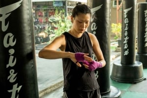 Bangkok: 2 Hour Muay Thai Lesson Led by Boxing Champion