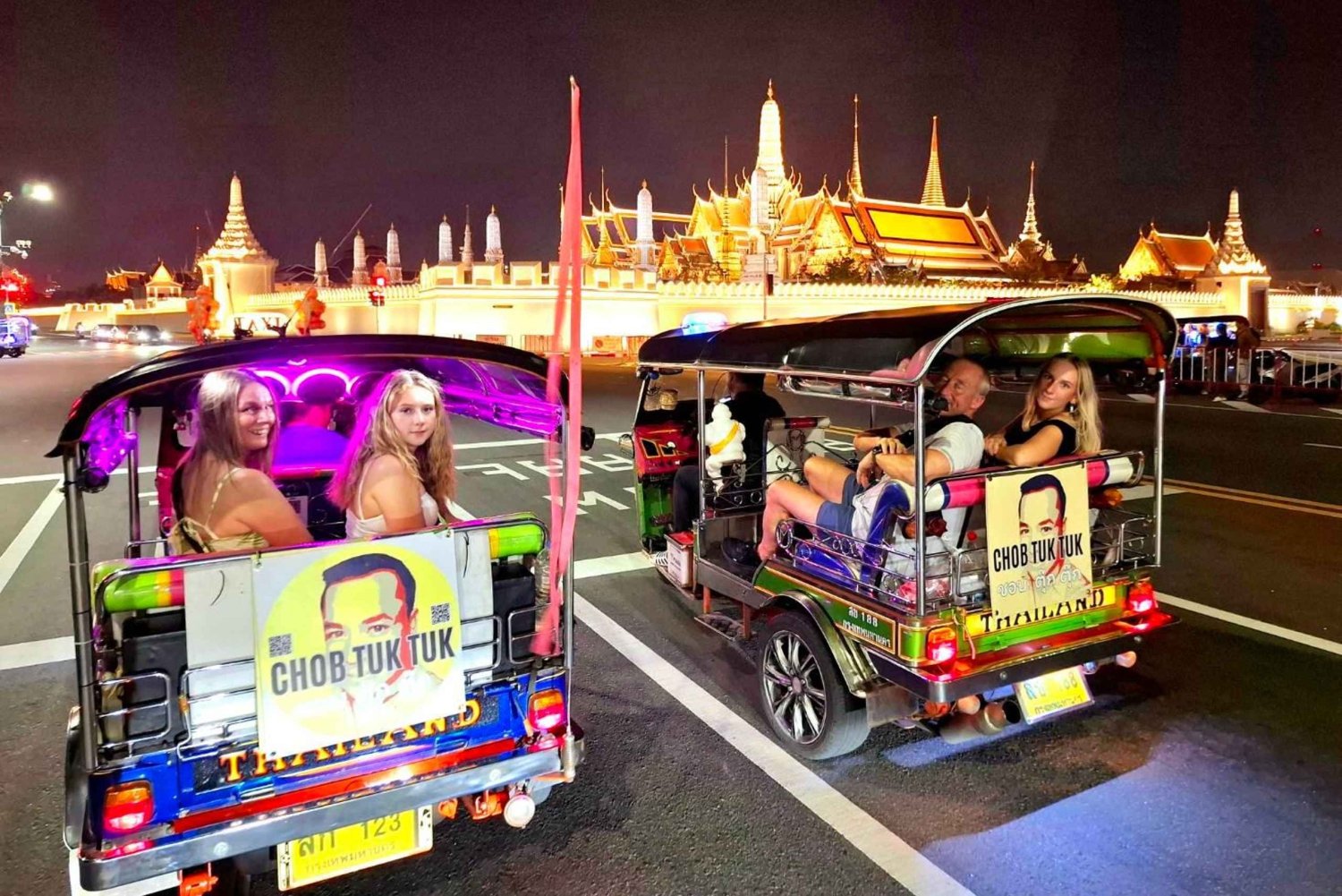 Bangkok: 2-hour Bangkok Old City NIGHT Tour on CHOB TUK TUK