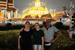 Bangkok: 2-hour Old City Night Food Tasting on CHOB TUK TUK