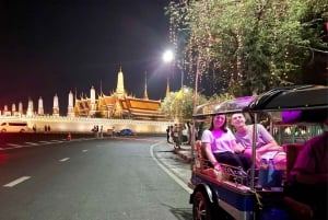 Bangkok: 2-hour Old City Night Food Tasting on CHOB TUK TUK