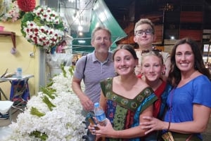 Bangkok: 2-hour Old City Night Food Tasting on CHOB TUK TUK