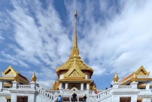 Bangkokissa: Buddha + Marmoritemppeli) Bangkok: 2 temppelikierros (Kultainen Buddha + Marmoritemppeli)