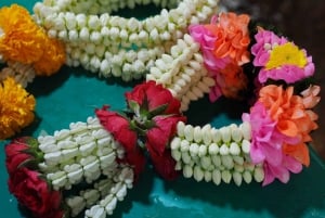 Bangkok:4Hour Flower Market and Little India Tour Mini Group