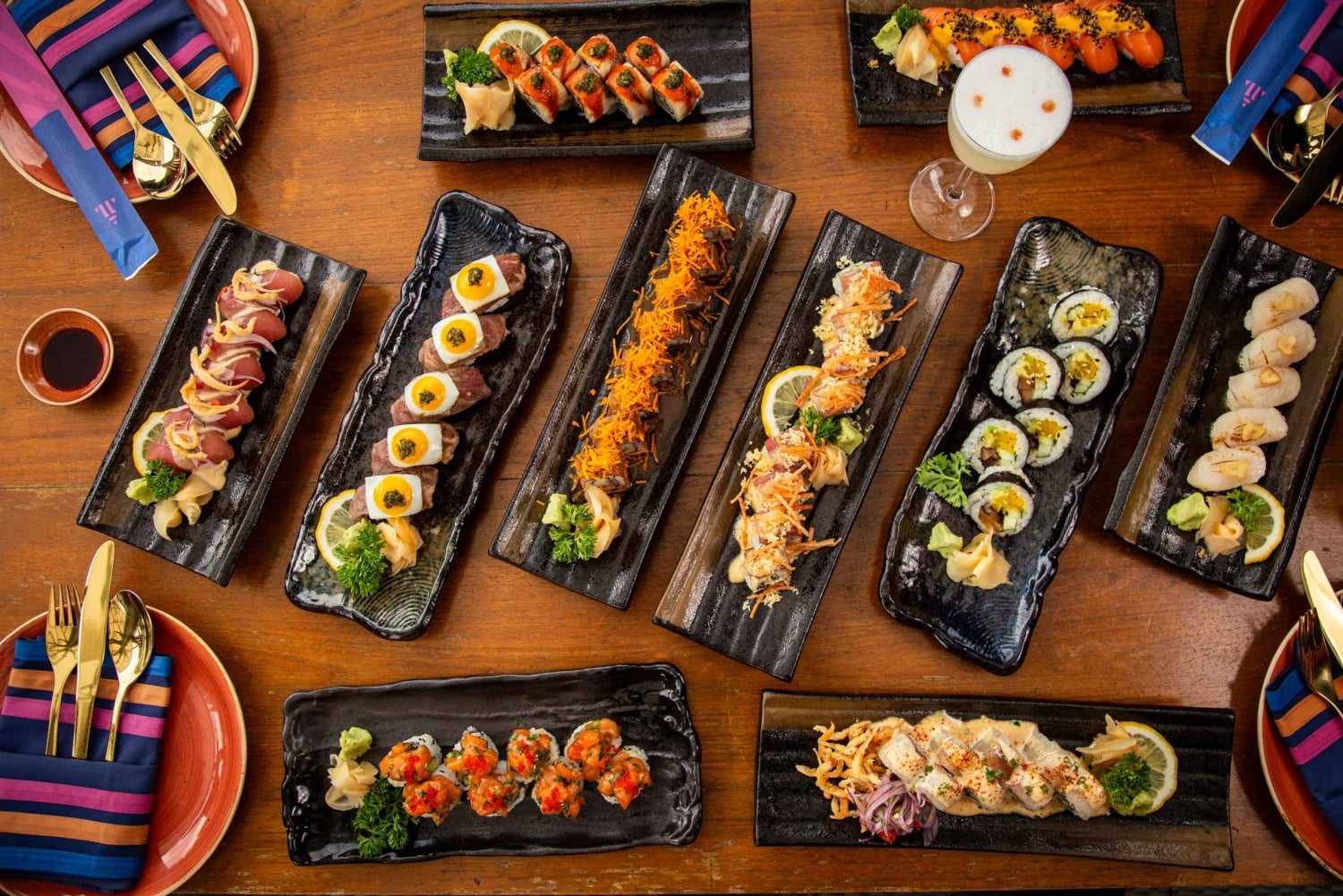 Bangkok: Pacotes de comida e bebida no terraço Above Eleven