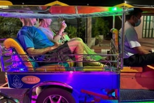 Bangkok Adventure Tuk Tuk Matupplevelse