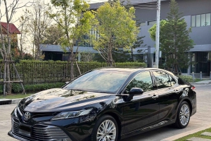 Bangkok: Airport transfers by Toyota Alphard a luxury van