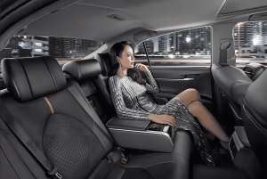 Bangkok: Airport transfers by Toyota Alphard a luxury van