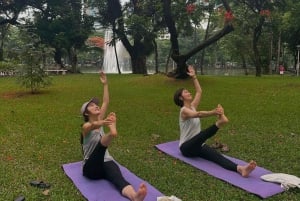 Bangkok: Ochtendyoga voor alle niveaus in Lumphini Park