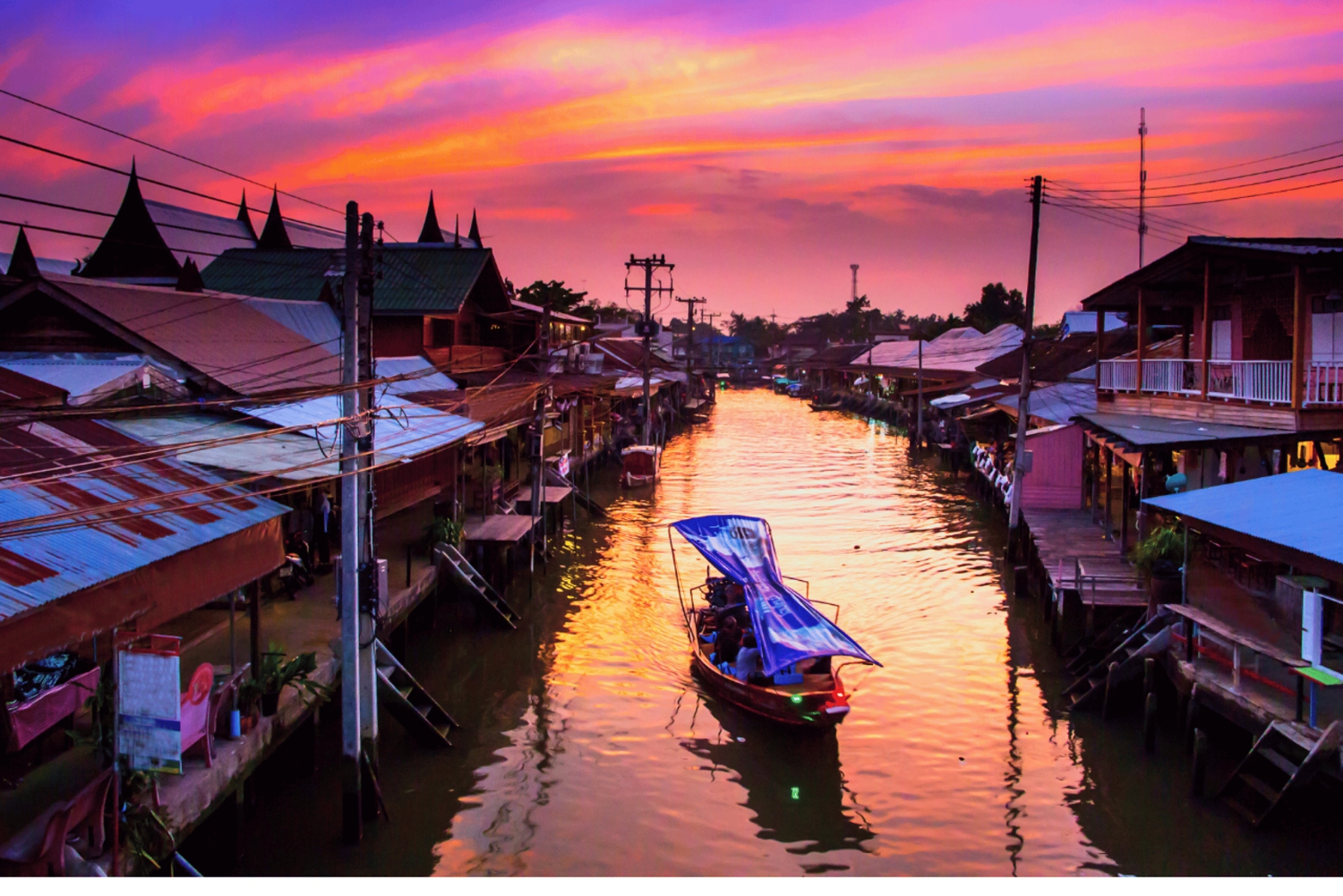 Bangkok : visite privée d'une journée aux marchés flottants et ferroviaires d'Amphawa