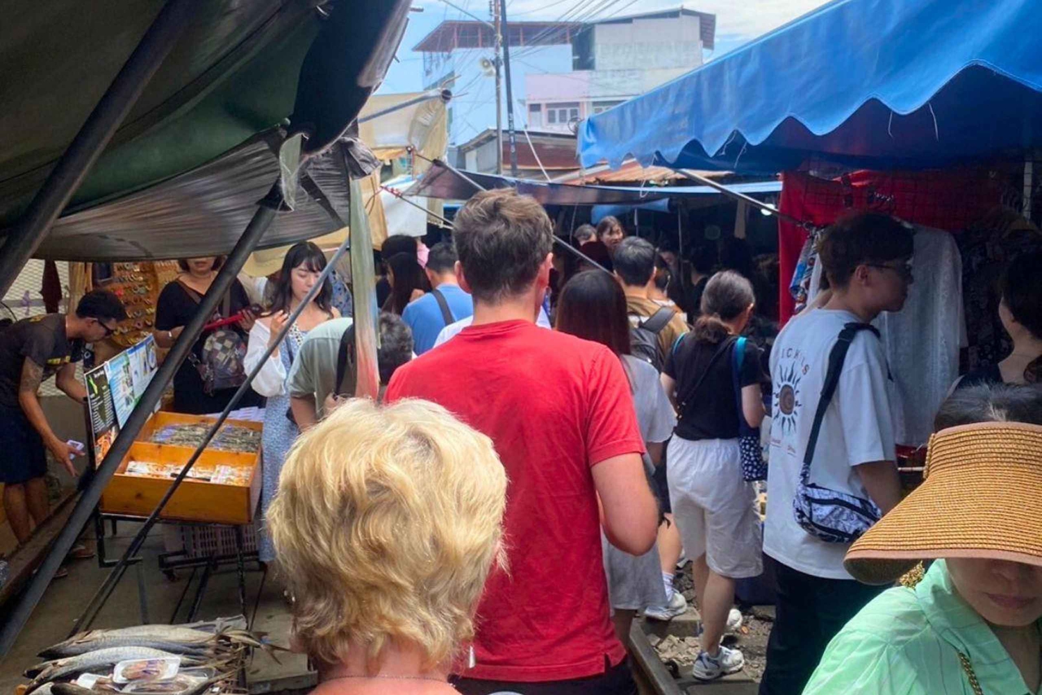 Bangkok : visite privée d'une journée aux marchés flottants et ferroviaires d'Amphawa