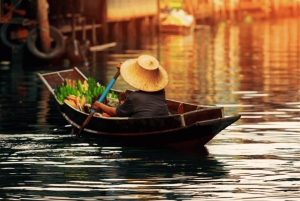 Bangkok : visite privée d'une journée aux marchés flottants et ferroviaires d'Amphawa