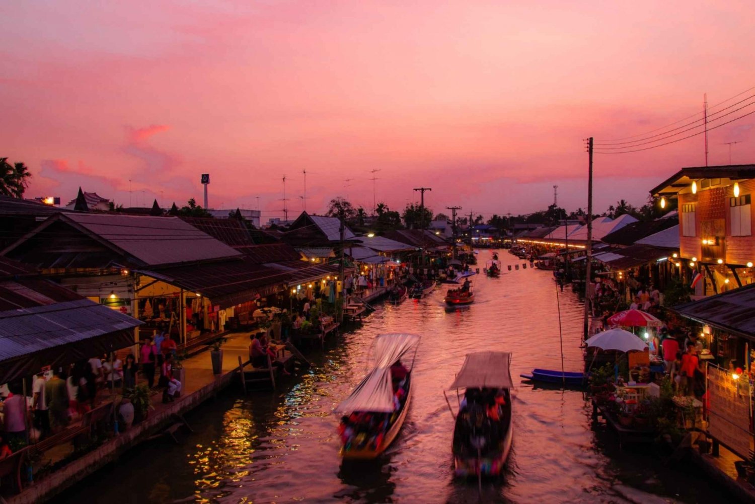 Bangkok: Floating & Railway Markets Day Tour with Boat Ride