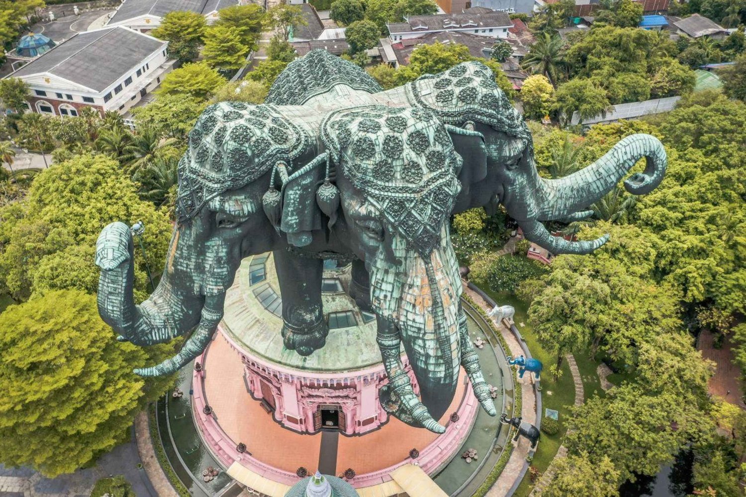 Bangkok: Ancient City & Erawan Museum Private Tour