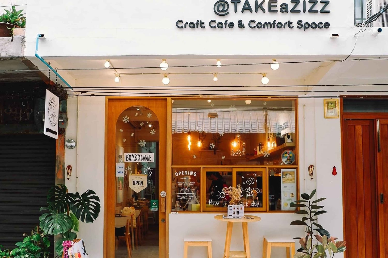 Aventura no Campo de Tiro do Exército de Banguecoque e Tour ao Torrefador de Café