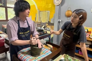 Bangkok: Autentisk thailändsk matlagningskurs – mysig och praktisk