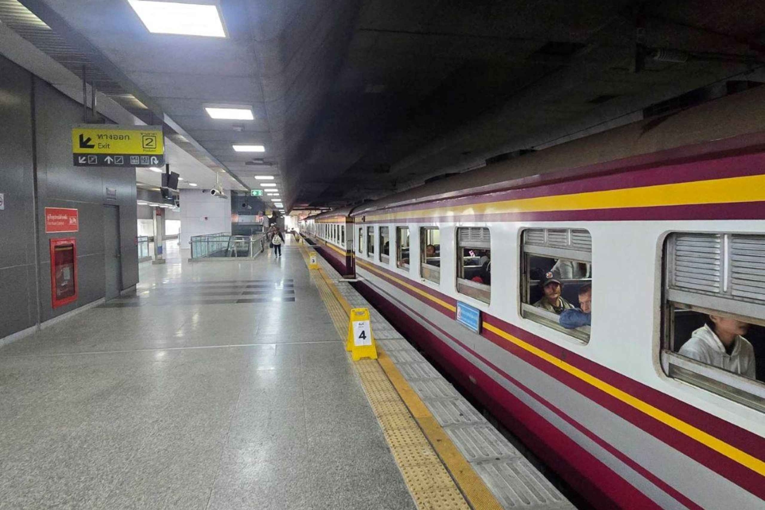 Bangkok: Ayutthayan kulttuuriperintö – päiväkierros junalla ja bussilla