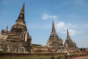 Bangkok: Ayutthaya, Railway & Floating Markets Full-Day Tour