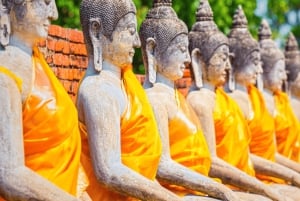 Bangkokissa: Ayutthaya VIP-päiväretki veneajelulla ja oppaalla.