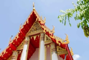 Bangkok: Backstreets and Historic Temples Bike Tour