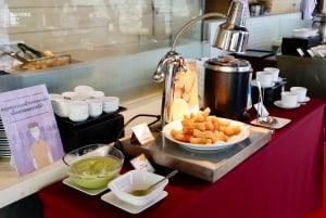 Banguecoque: pequeno-almoço buffet no Baiyoke Sky, na varanda do 81.º andar
