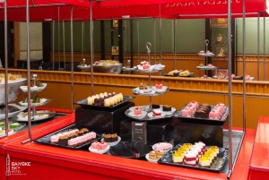 Bangkok: Baiyoke sky middagsbuffé i 79. etasje Stella Palace